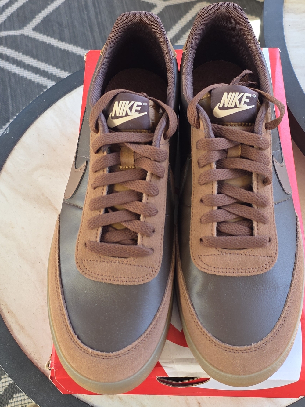 Nike Men’s Brown Low-Top Casual Sneakers